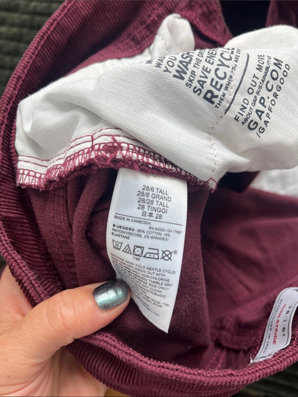 Gap High-Rise Wide-Leg Corduroy - Picture 6 of 8